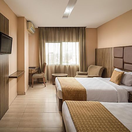 Hotel Alia Cikini Джакарта Экстерьер фото