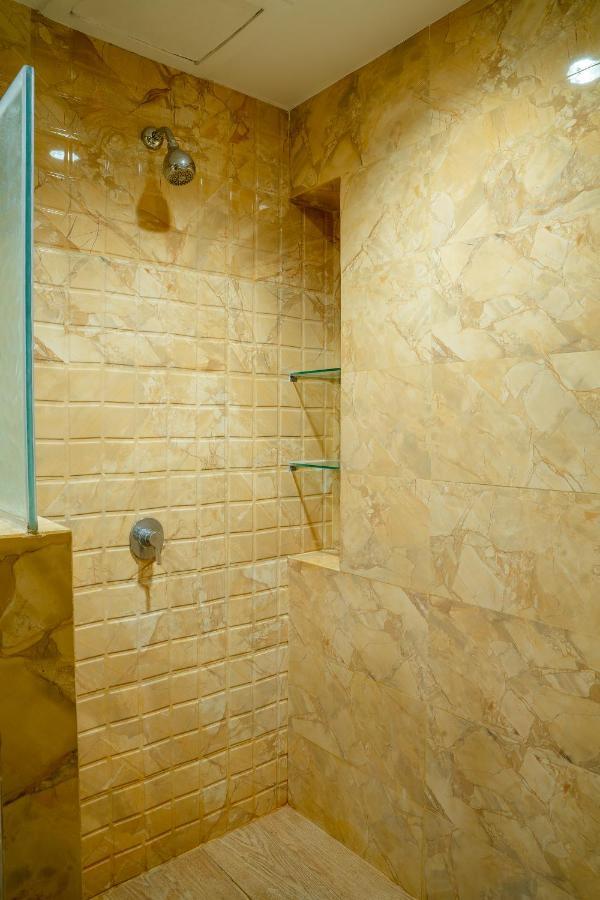 Hotel Alia Cikini Джакарта Экстерьер фото