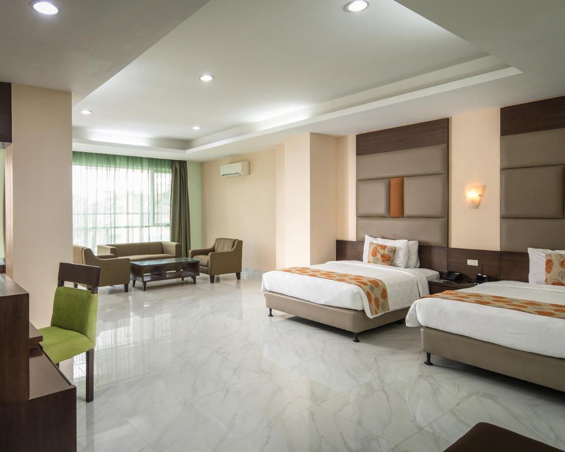 Hotel Alia Cikini Джакарта Экстерьер фото